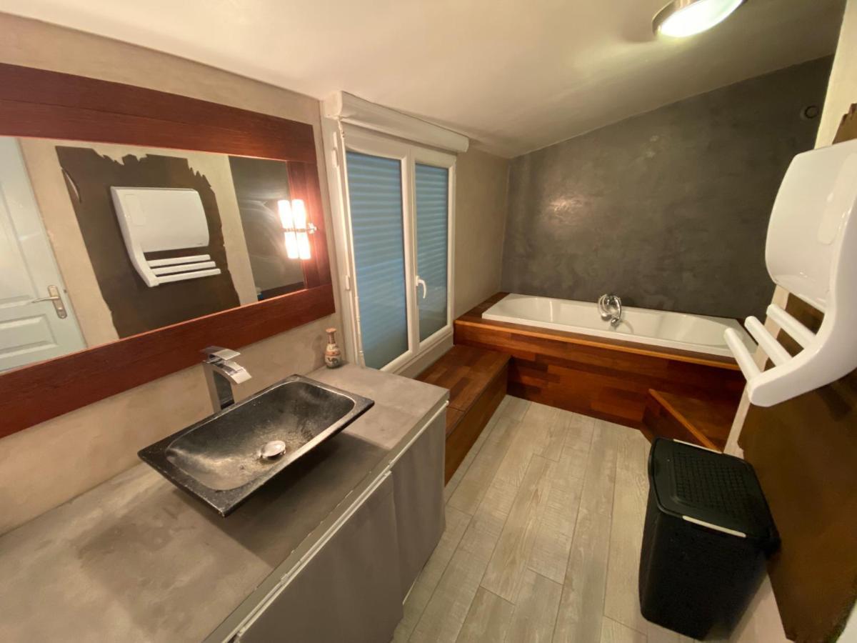 L'Auberge Medocaine Кастельно-де-Медок Экстерьер фото